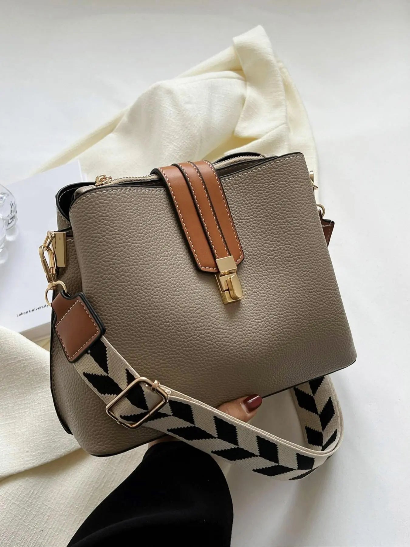 Women's Elegant Colorblock Shoulder Bag, Fashionable PU Leather Crossbody Bag for Daily Used, Casual Trendy Versatile High-quality Daily Commuting Bag, Crossbody Purse