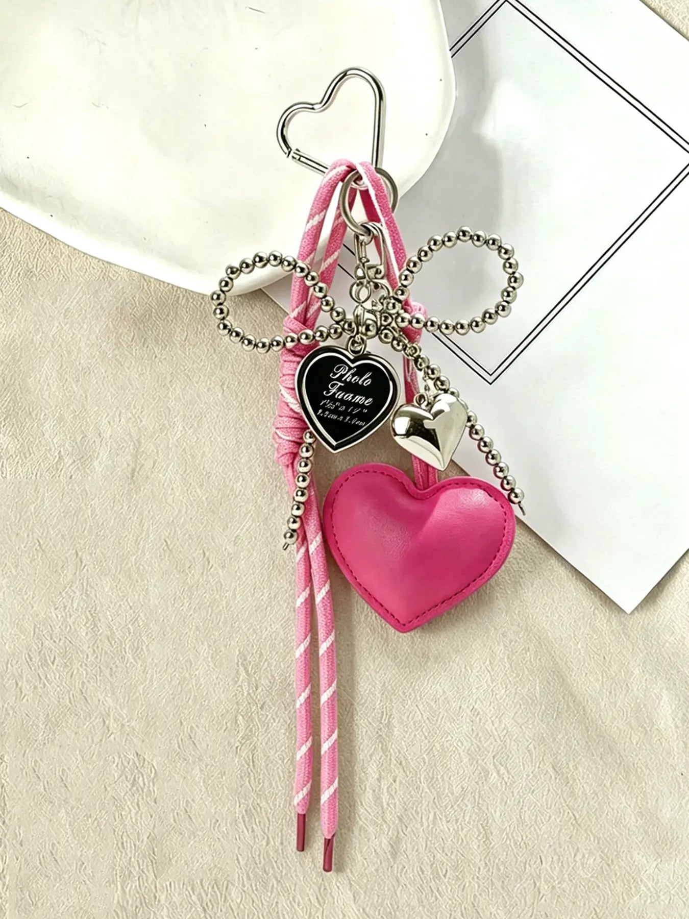 Women's Elegant Heart Shaped Keychain, Fashionable Bow Charm Metal Keychain for Handbags & Wallets, Car Keys & Key Pendants, Unique Gifts for Fashion Enthusiasts