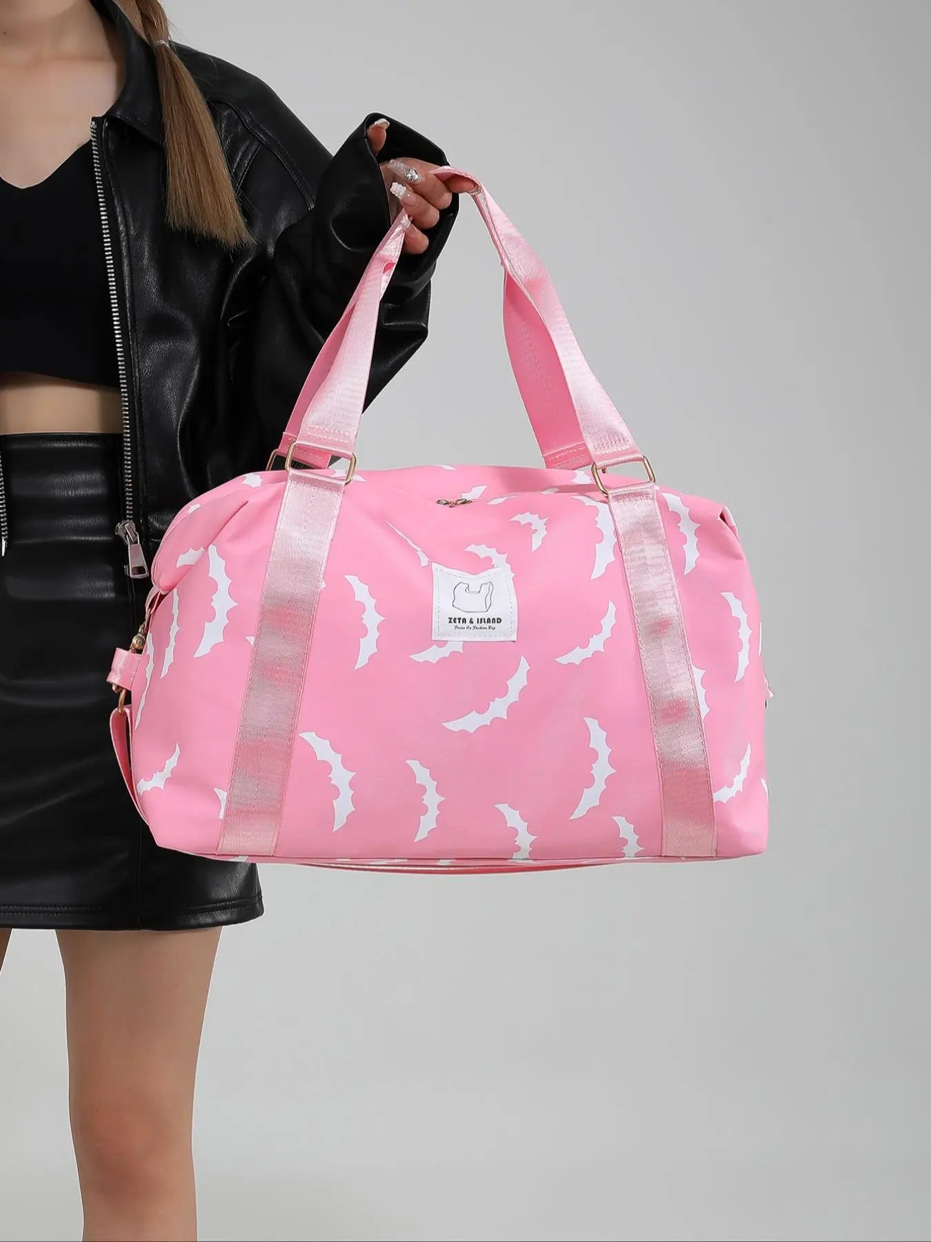 Summer 2025 Unisex Bat & Skull Travel Lightweight Bag, New Trendy Large Carry on Weekender Bag, Travel Bags, Travel Duffel Bag, Gym Duffel Bag, Chic Versatile Durable Bag for Travel, Fall Freshness, Purses for Women for Luggage, Travel Duffle Bag