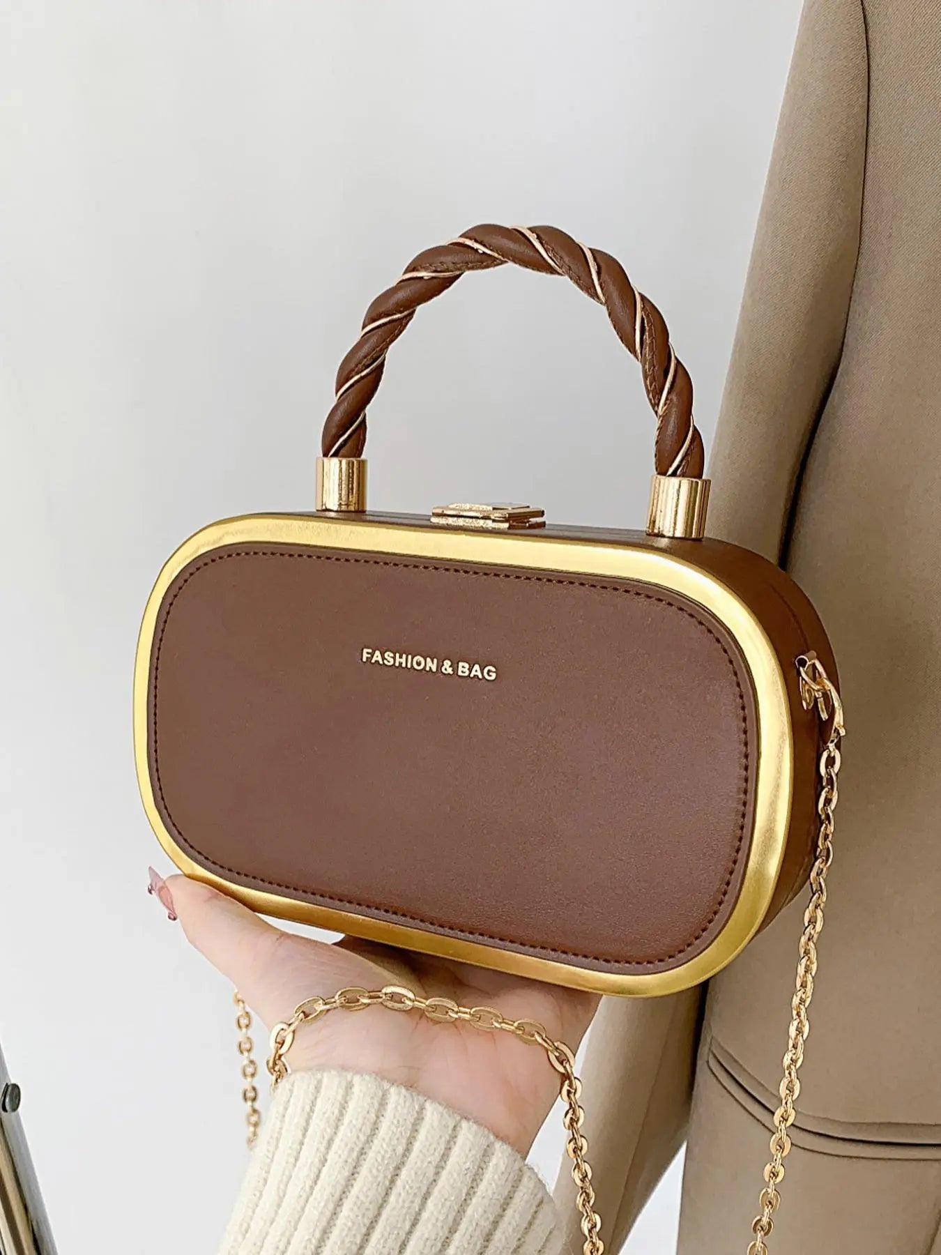 Women's Fashion Buckle Twisted Top Handle Chain Strap Crossbody Bag, Minimalist Letter Detail Metallic Trim Versatile Box Bag, Casual Shoulder Bag, Casual Crossbody Bags