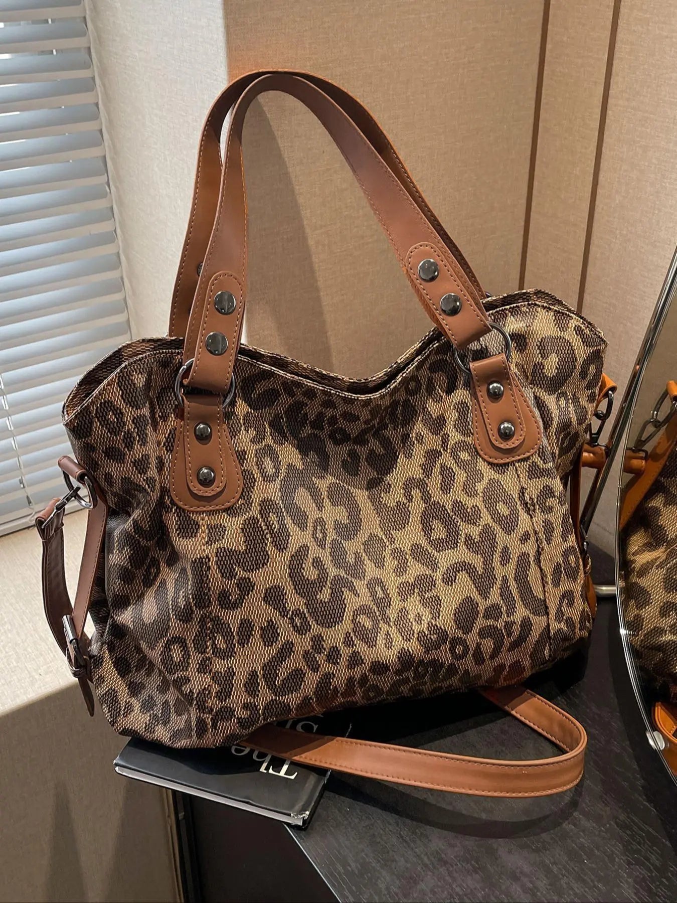 Women's Elegant Solid Color Shoulder Bag, Fashionable Large Capacity Crossbody Bag for Work & Daily Used, Casual Trendy Versatile High-quality Daily Commuting Bag, Fashionable Unique Bags