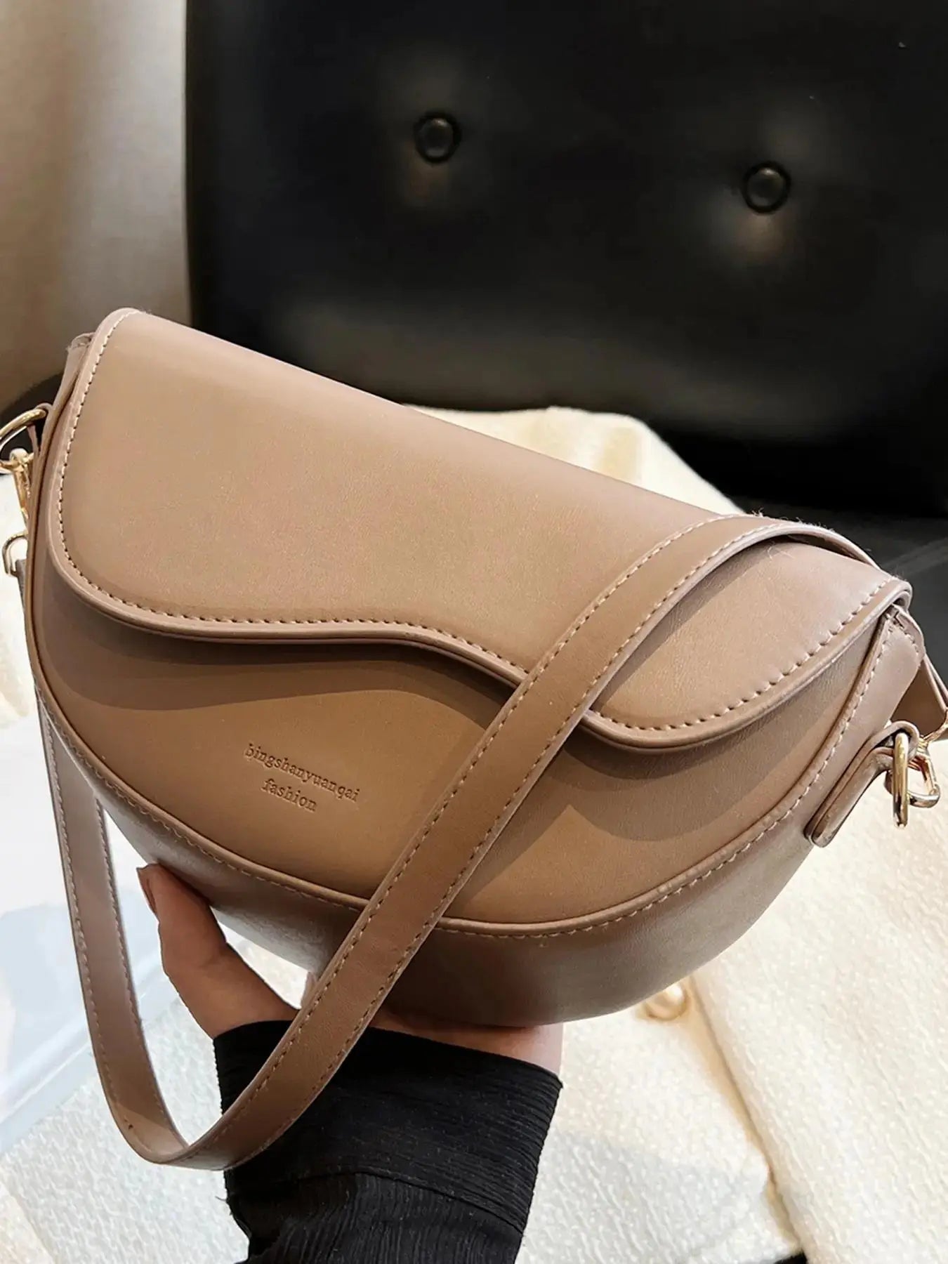 Women's Retro Solid Color Saddle Bag, Wide Shoulder Strap Messenger Bag, Fashionable Classic Popular Shoulder Bag, Crossbody Shoulder Bag, Everyday Crossbody Bag, Suitable for Daily Outing