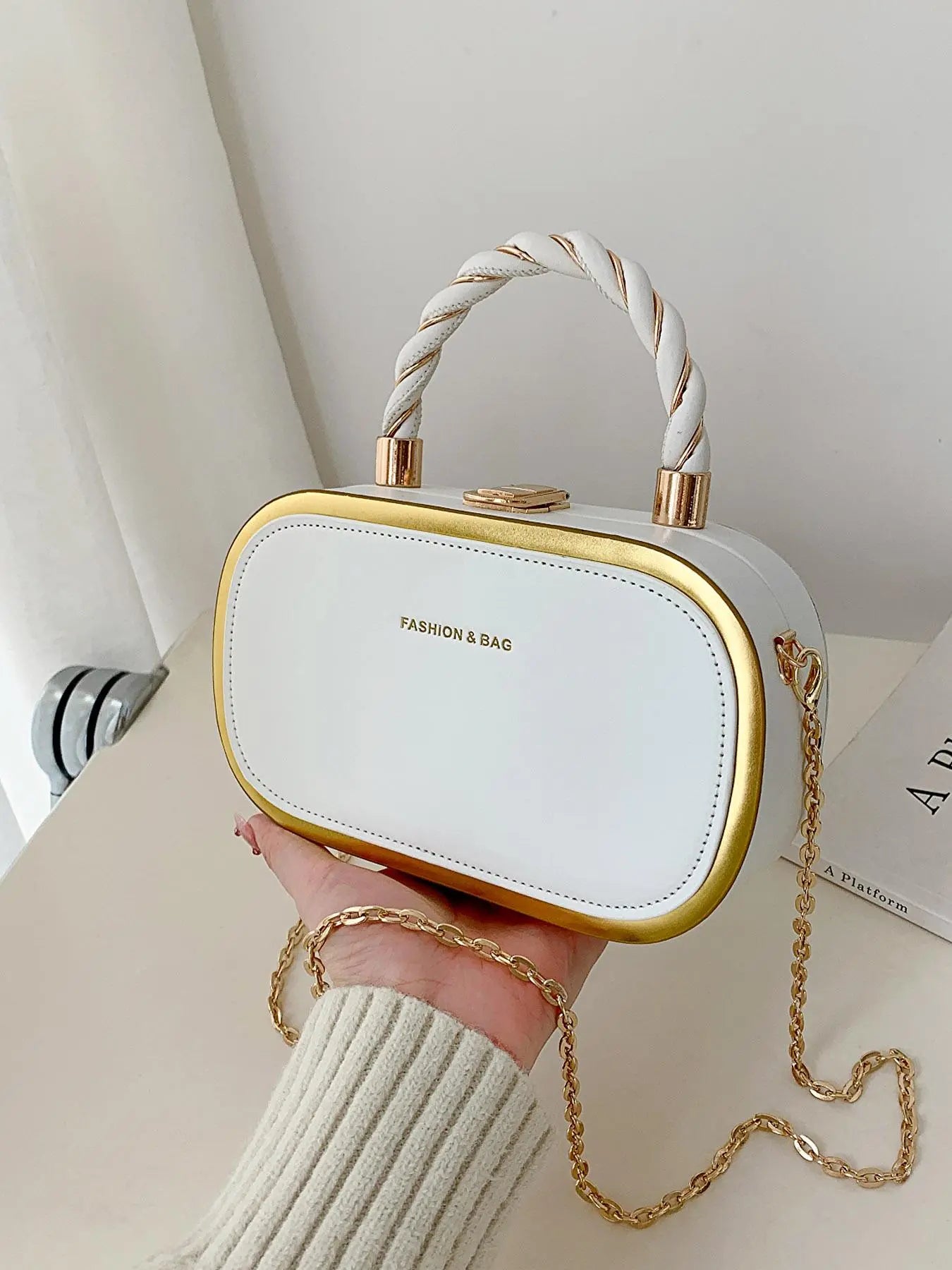 Women's Fashion Buckle Twisted Top Handle Chain Strap Crossbody Bag, Minimalist Letter Detail Metallic Trim Versatile Box Bag, Casual Shoulder Bag, Casual Crossbody Bags