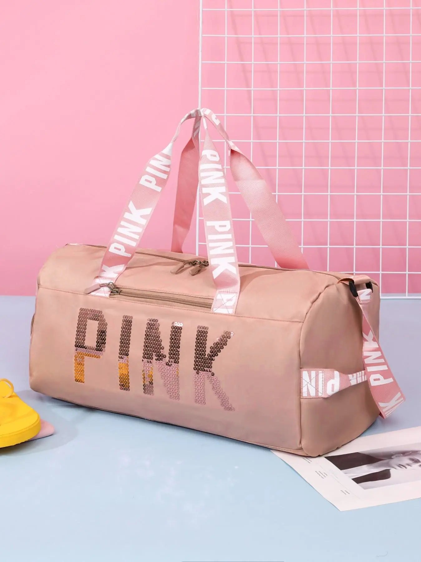 Fitness Bag with Shoe Compartment, Stylish Letter-Print Large-Capacity Lightweight Crossbody Gym Bag, Multifunctional Shoulder Bag